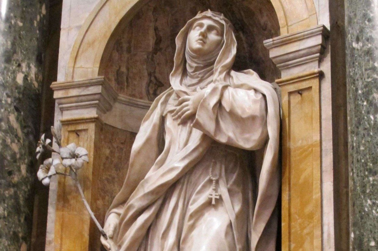statua di santa Caterina da Siena